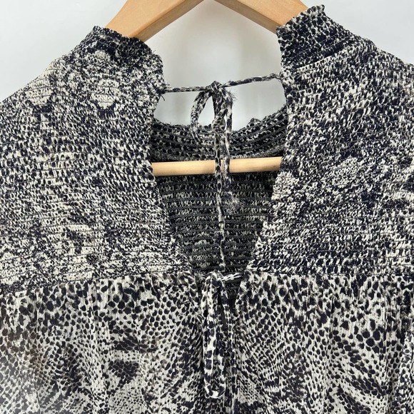 Free People Womens Roma Chiffon Top Medium Black Gray Snake Combo Ruffle Smocked - Picture 10 of 12